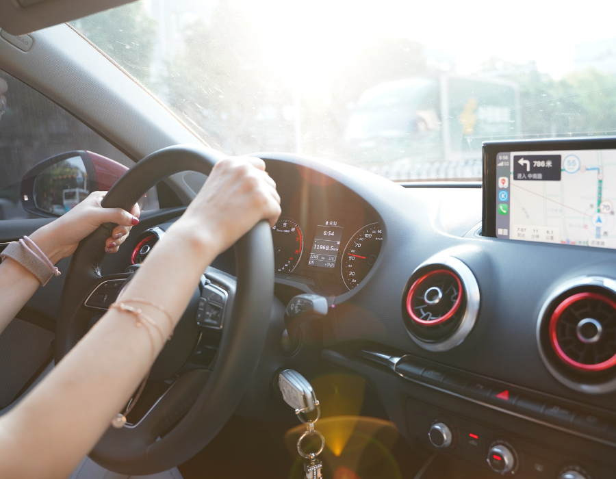 Préstamos por coche con Dinerauto Préstamos por coche con Dinerauto