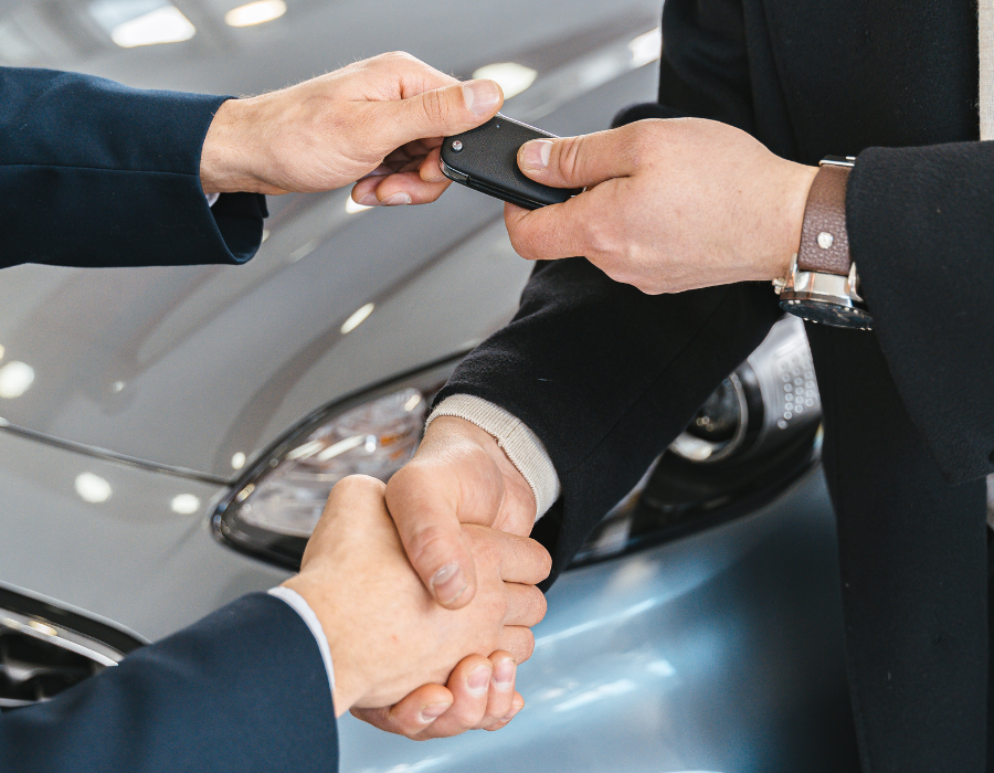 Dinerauto es la mejor solución Dinerauto es la mejor solución